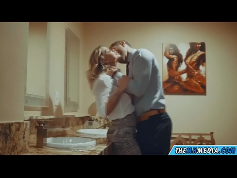 ❤️ When a busty blonde seduces you in a public restroom ❤️ Just porn at us ❤